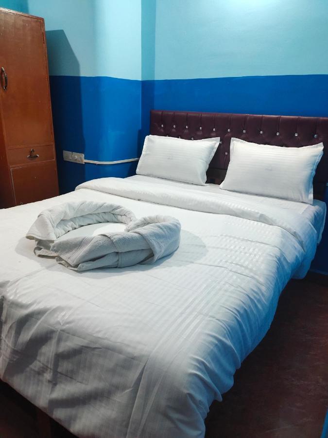 Om Baga Residency Hotel Exterior foto