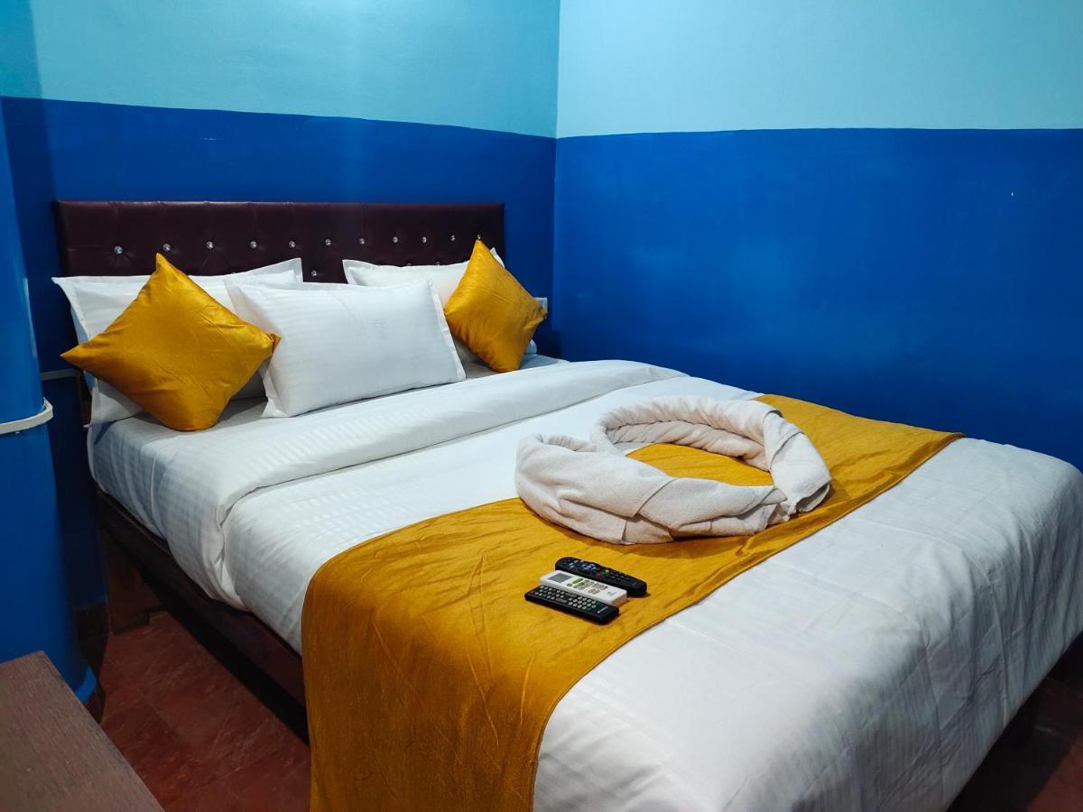 Om Baga Residency Hotel Exterior foto